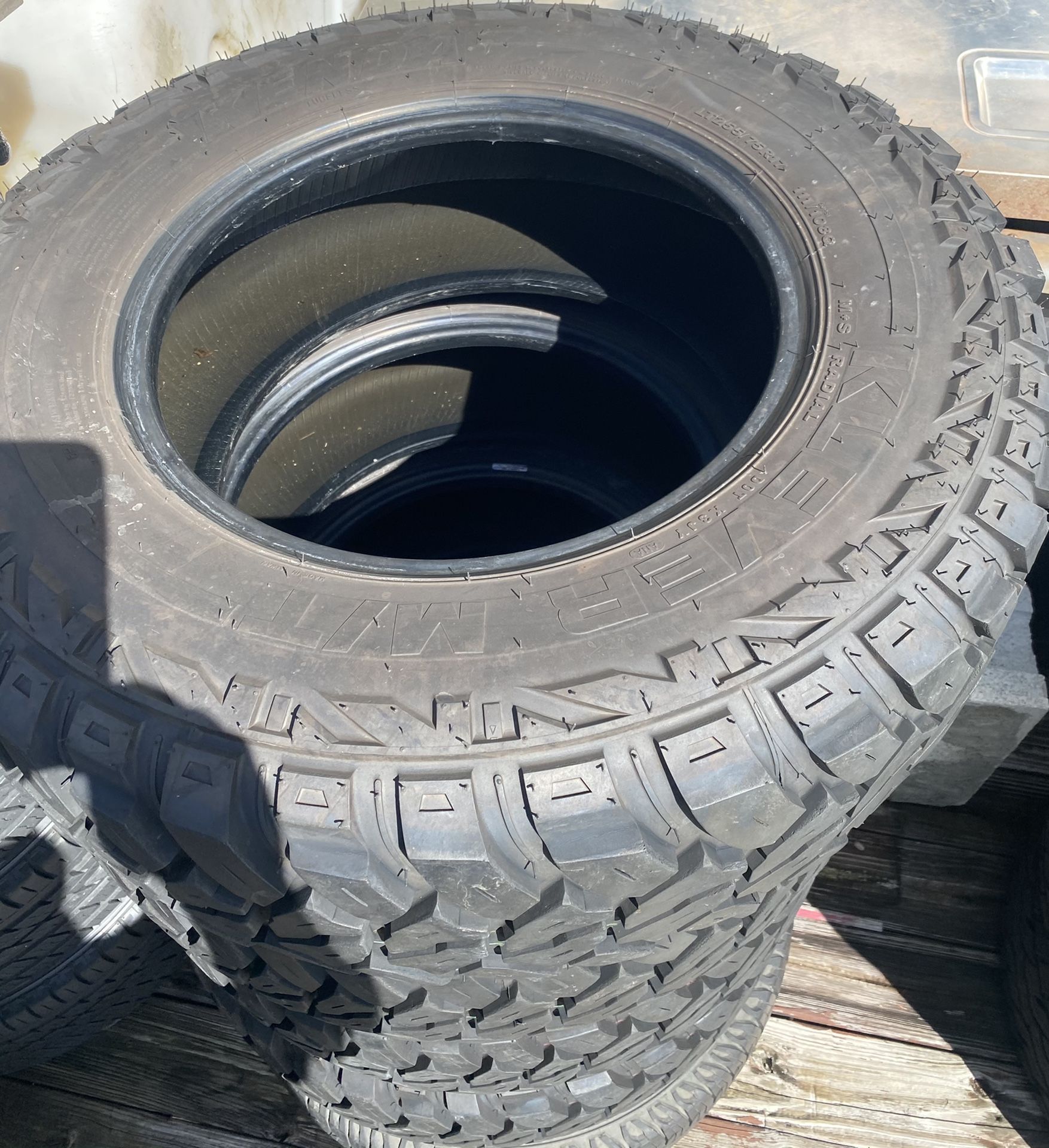 4x Klever m/t mud rugged off road tires truck Jeep Wrangler 255/75/17
