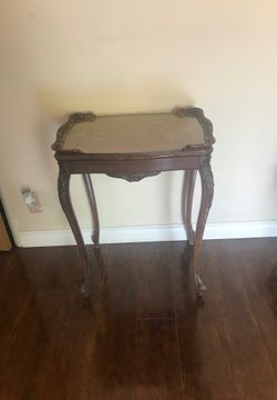 Hand made end table set of 2