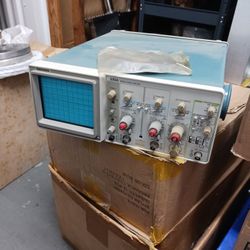 Tektronix 2213a Oscilloscope 60MHz