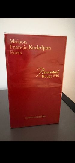 Baccarat Rouge 540 Extrait de parfum 200 ML - 6.8 Fl oz - jumbo size