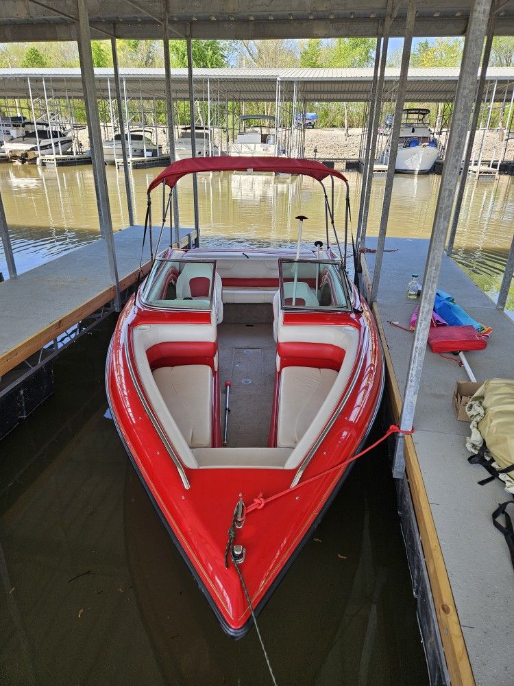 22 foot crown line open Runs Very Good