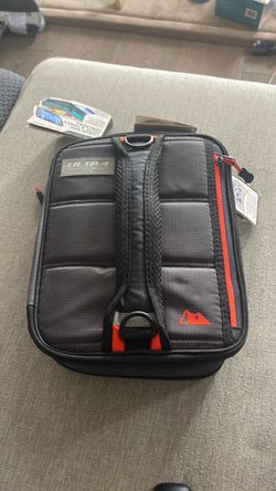 Ultra Arctic Zone Expandable Lunch Box with Containers