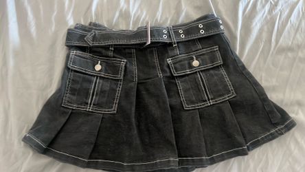 Black skirt