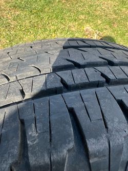 Used Car Tire with Good Tread