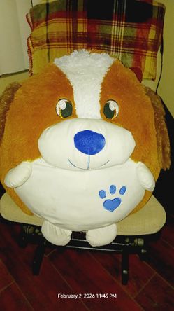 š¶ BROWN & WHITE PLUSH DOG
: Cute Brown & White Plush Dog ā Soft & Cuddly
Price: $12