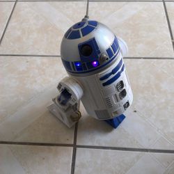 R2D2 from Disneyland