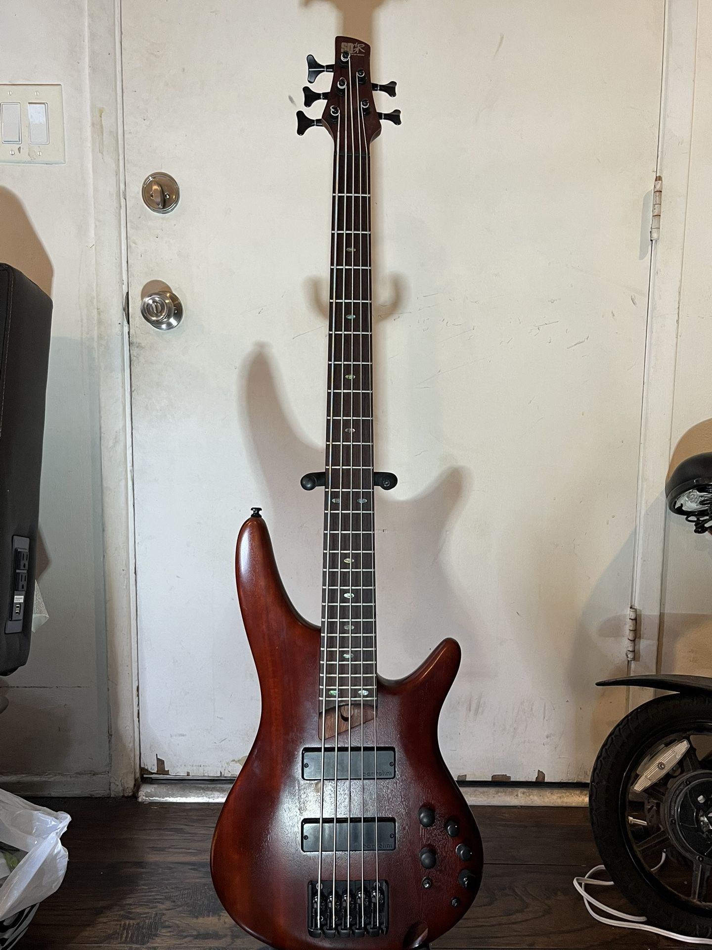 Ibanez sr505 5 string bass