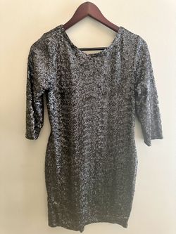 Alberto Makali Gray Silver Sequin Bodycon Backless Cutout Dress Size 12. Alberto Makali Gray Silver Sequin Bodycon Dress. Round neck. 3/4 length sleev