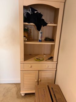 Storage/shelf