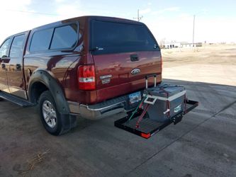 🚨 FOR SALE – TRUCK BED CAP / TOPPER 🚨🚨 EN VENTA – CAPOTA PARA CAJA DE CAMIONETA 🚨