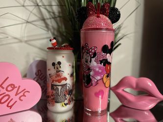 Mickey and Minnie custom tumblers 💝