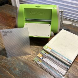 Cricut Cuttlebug cutting & embossing machine.