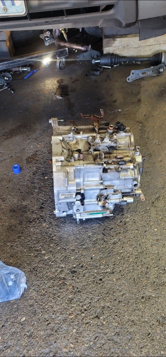 Transmission Honda Accord and Acura TL rebuilt Transmission
