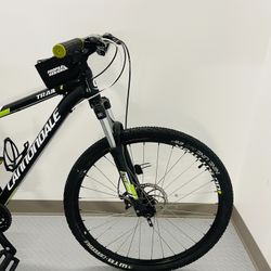 Beautiful Bicycle Cannondale Trail 7 Bike 