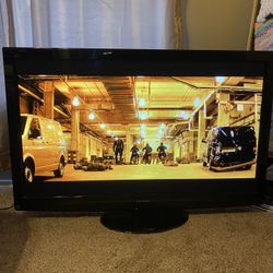 50’ Panasonic Tv