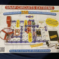 Snap Circuits Extreme SC-750 Electronics Exploration Kit