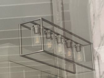 Light fixture