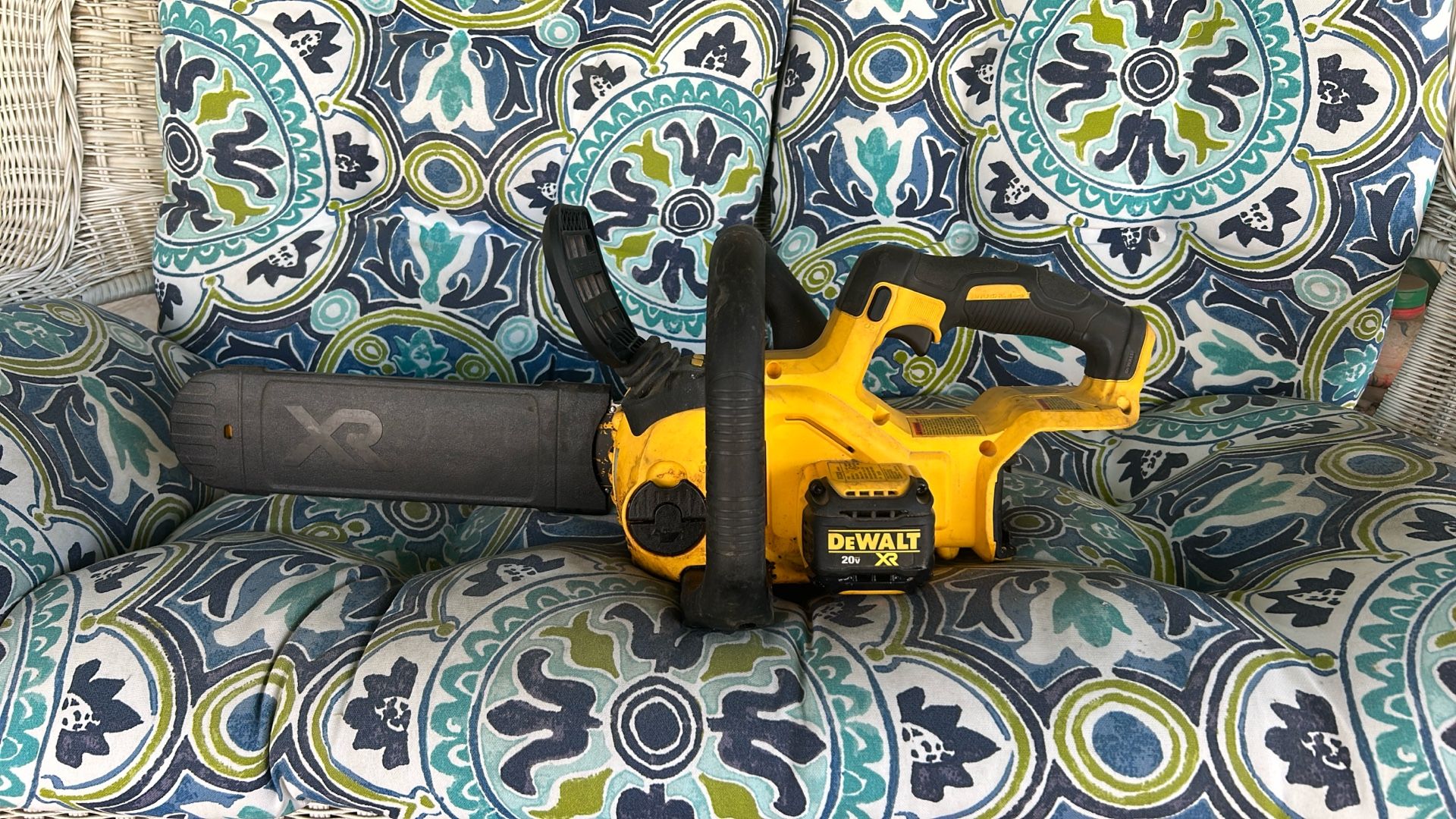 Chainsaw Dewalt