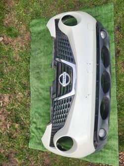 11-12 2011 2012 NISSAN JUKE FRONT BUMPER COVER VALANCE GENUINE FACTORY OEM WHITE