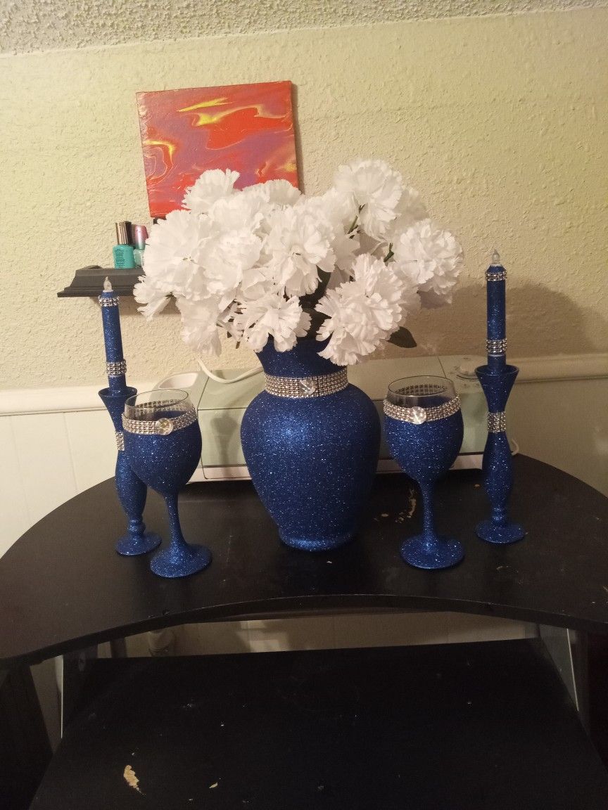 Royal Blue Vase, 2 Wine Glasses. 2 Candleholders With LED Candles 