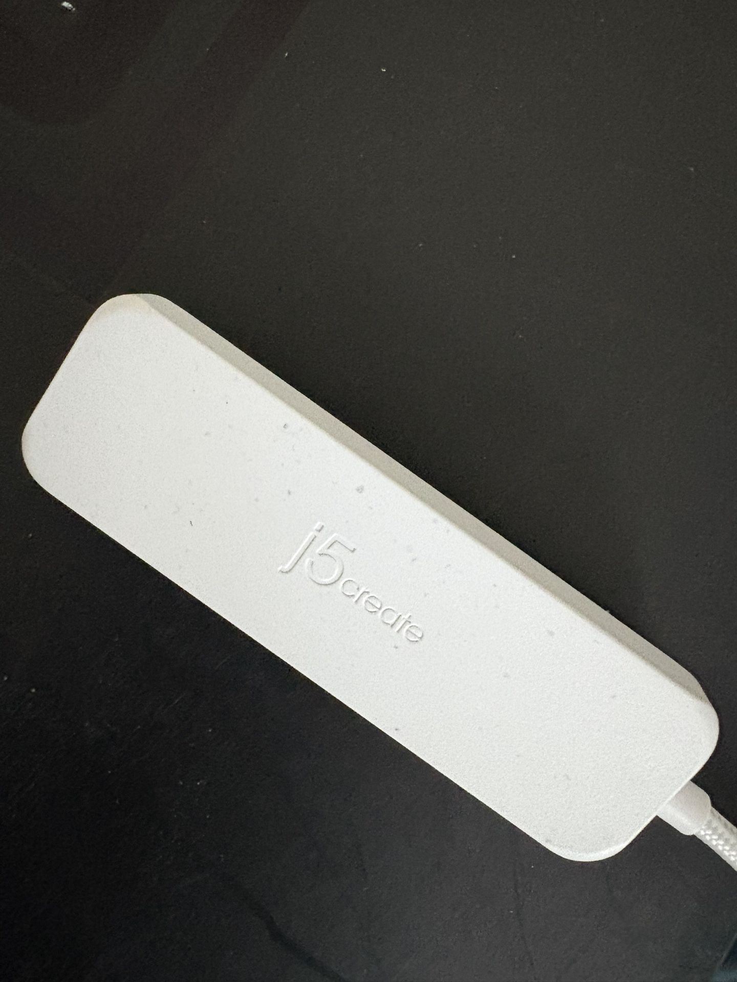 J-create Multiport Adapter (usb- C)