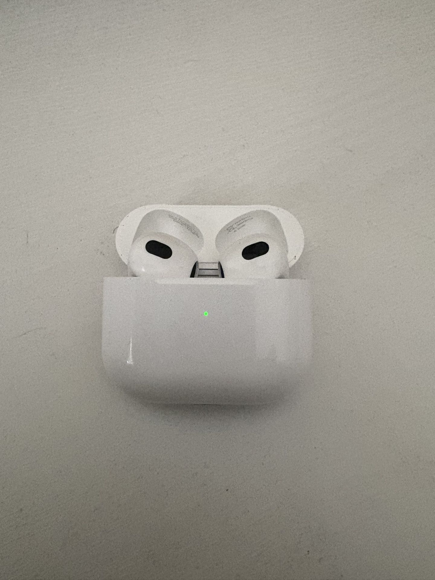 AirPods 3