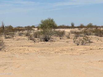 Buckeye 2.4 acres For Sale with Water