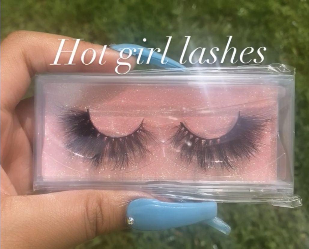 Hot girl lashes