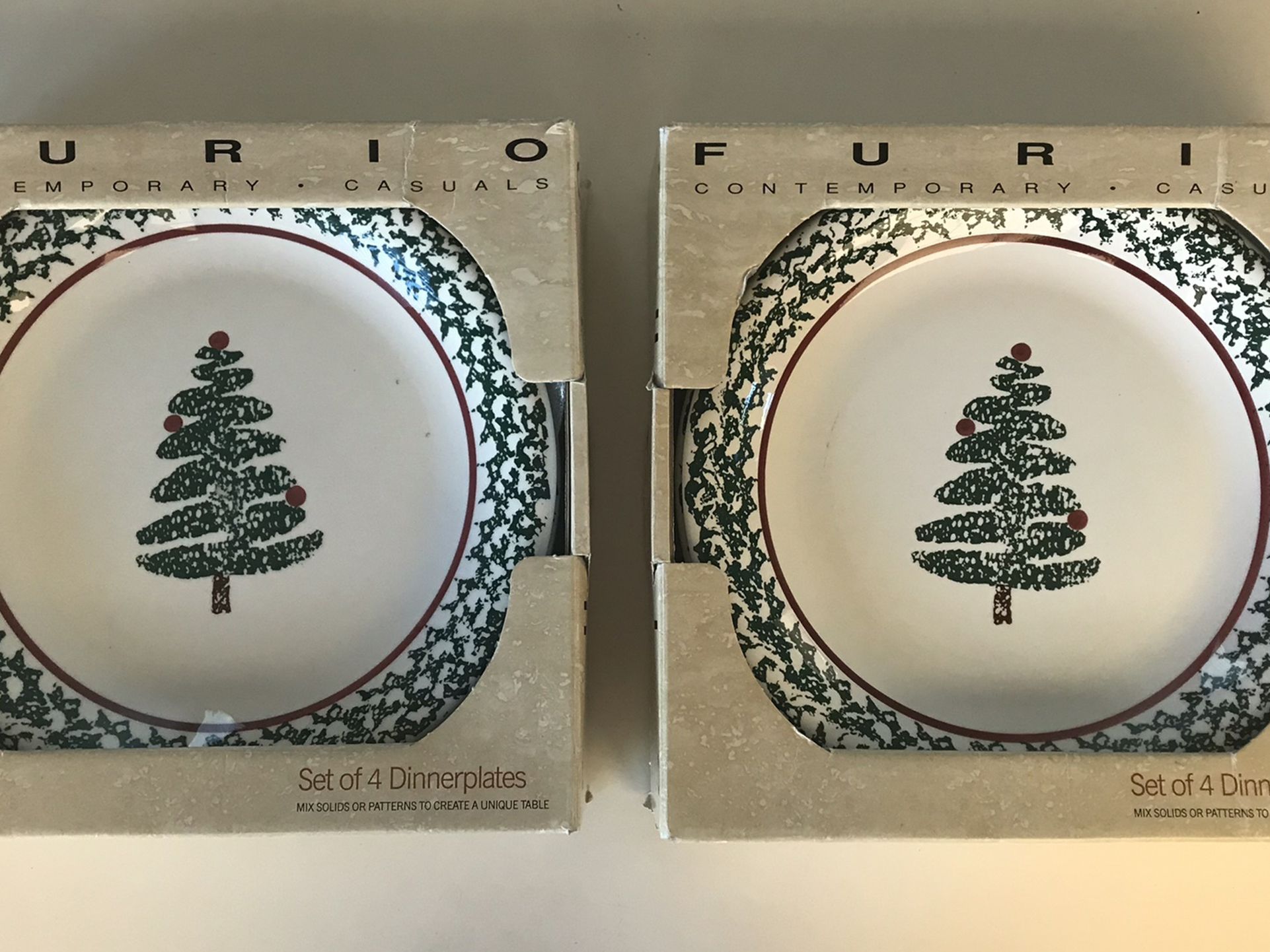 Furio Italy 10” Dinner Plates Sponge Painted Christmas Tree Pattern (2 Boxed Sets Of 4)
