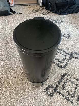 Kitchen trash can