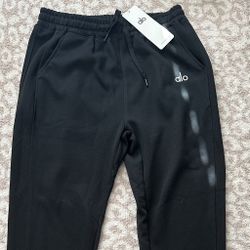 Alo Black Sweatpants $55 **READ DESCRIPTION**