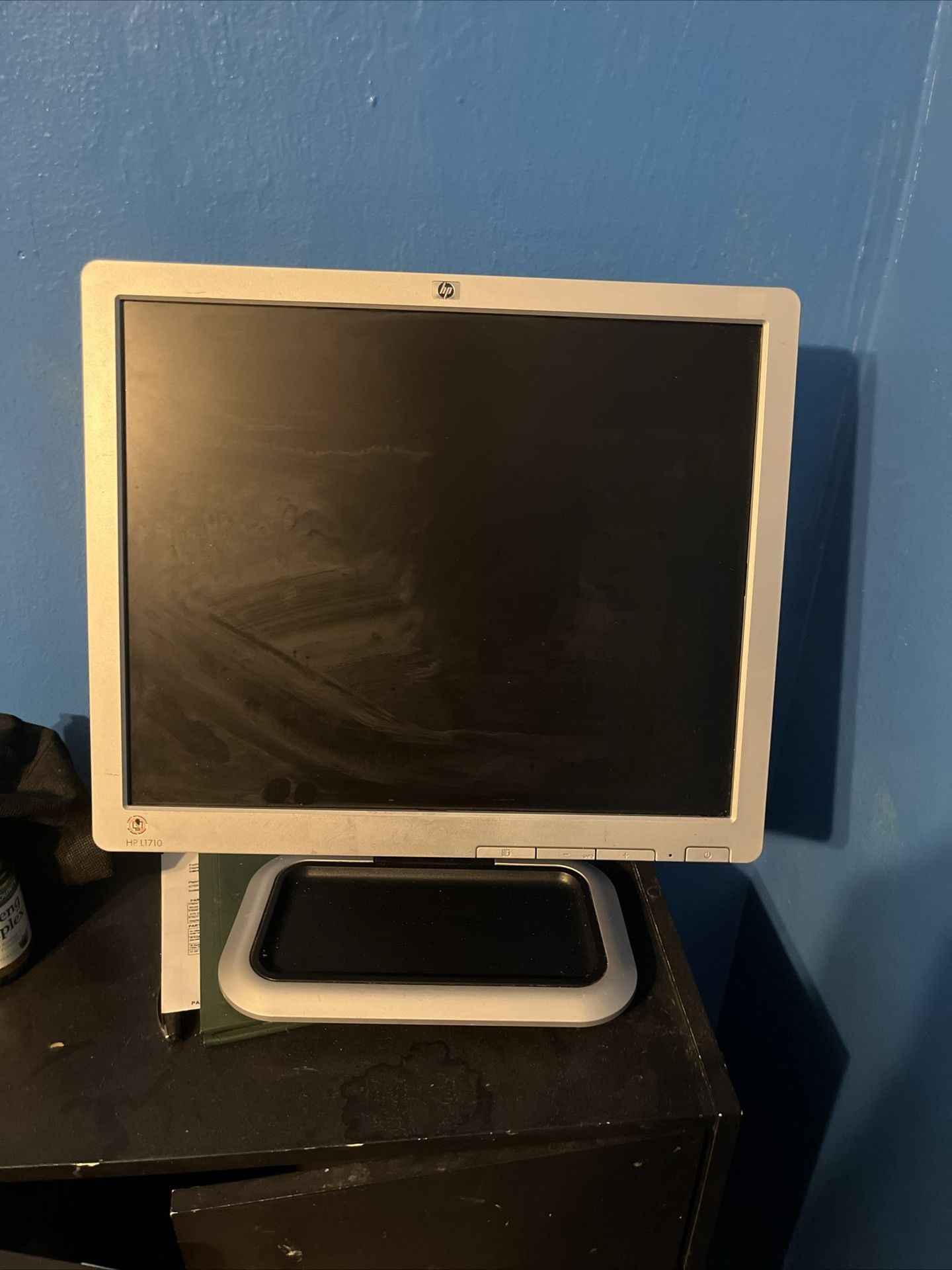 HP L1710 Monitor