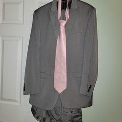 Calvin Klein Men Suit In Jacket Size 42L And Pans 36x30 Includes Free Ck Shirt And Brand New Tie For Free 