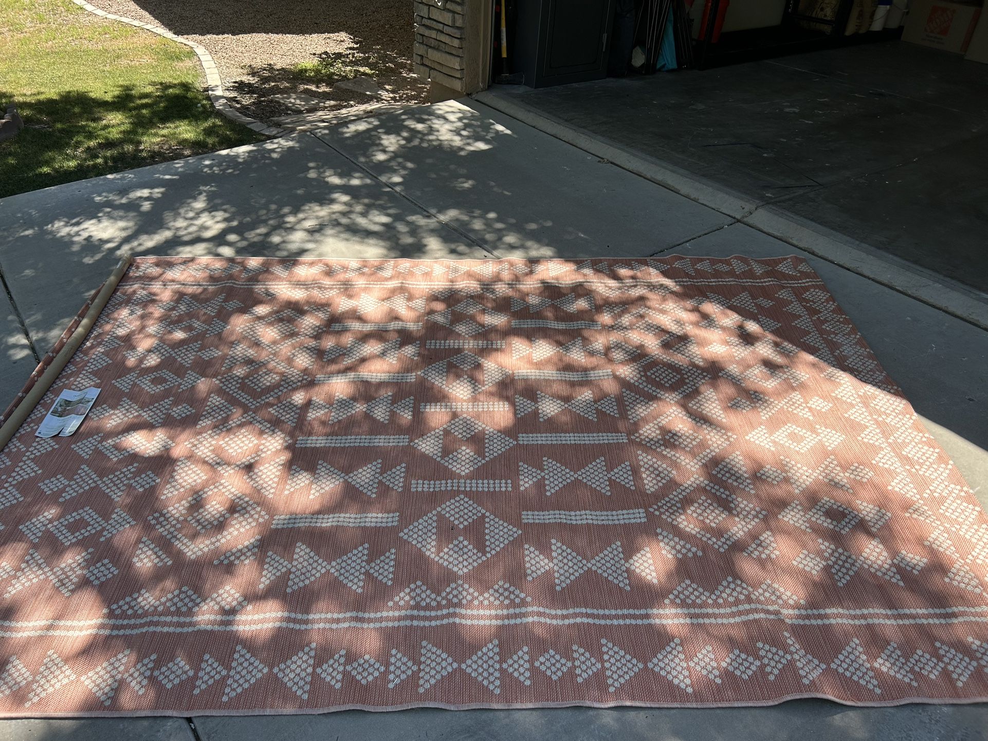 Threshold Outdoor Rug