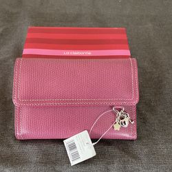 Liz Claiborne Pink Small Wallet- NEW EXCELLENT CONDITION