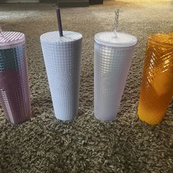 Grid Starbucks Cups 