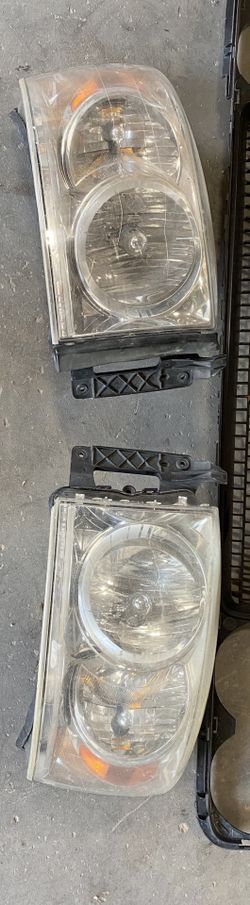 Headlight for 2006- 2009 Dodge Ram