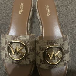 Michael Kors Sandals Sz 7.5 