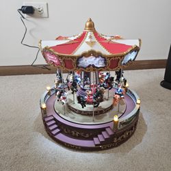 CHRISTMAS LED LIGHT/MUSIC CAROUSEL 