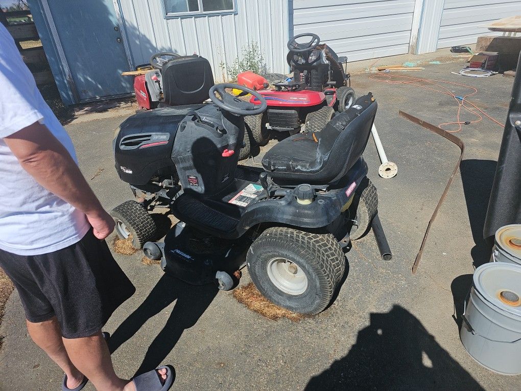 Riding Lawn Mowers