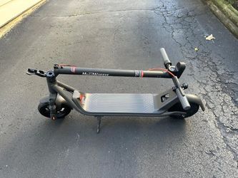 Electric Scooter Adults Teens Folding E-Scooter w/ APP&Shock Absorption - Used