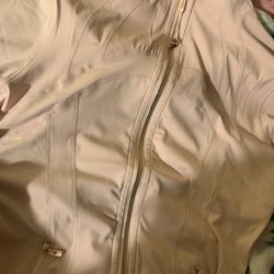 Lululemon pink size 6