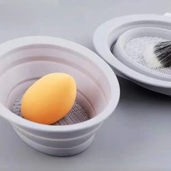 🔥 REDUCED 2 Make-Up Cleaning Bowls