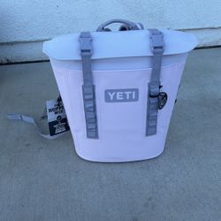 YETI BACKPACK COOLER