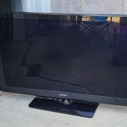 Samsung LNT5265F 52-Inch 1080p LCD HDTV