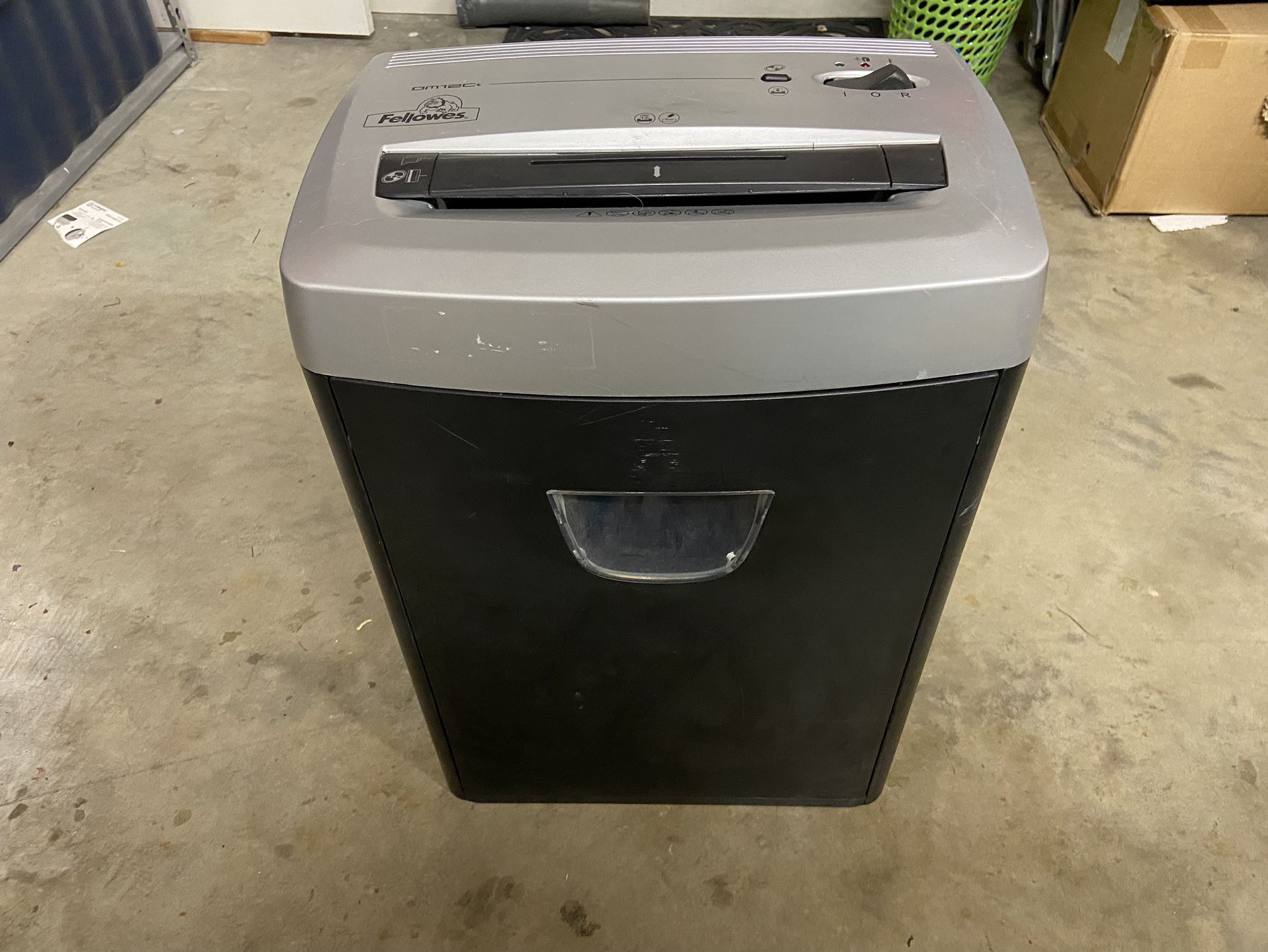 Fellows Crosscut Paper Shredder