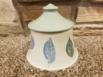 New! Leaf Motif Portmeirion Bath or Kitchen Storage Container w/Lid