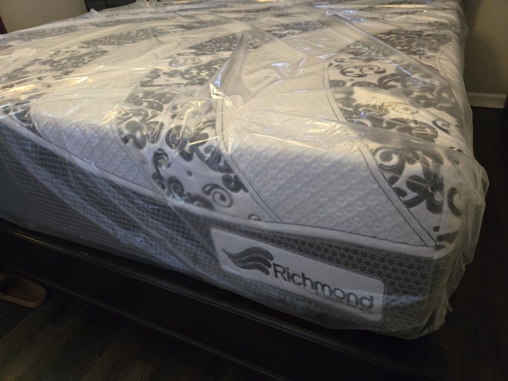 14"thick Memory Foam Set
