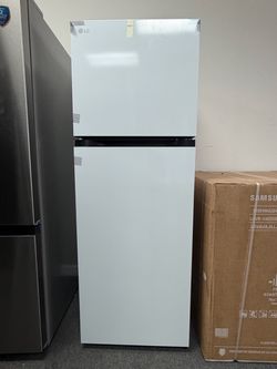 LG refrigerator top freezer