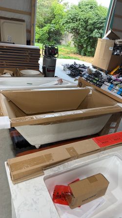 Swiss Madison Voltaire 60 in. x 30 in. Acrylic Drop-In Reversible Drain Bathtub in White. New